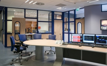 ARN - Controlekamer afvalverwerkingsindustrie en kraancabine